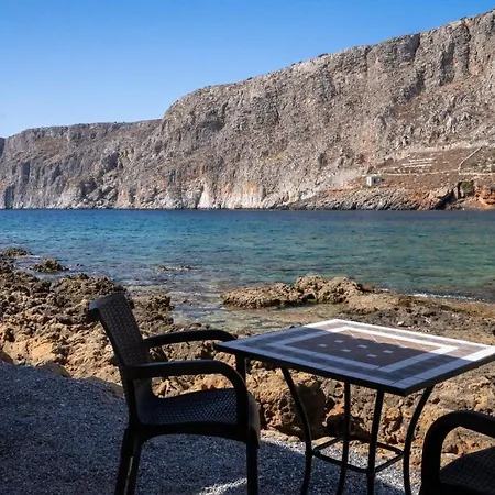 Πανσιόν Laoula 4*