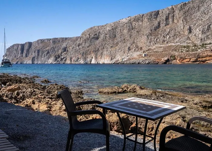 Πανσιόν Laoula 4*