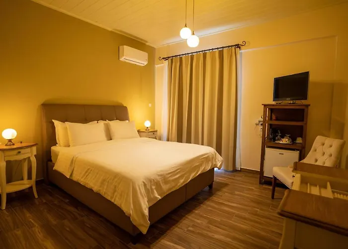 Πανσιόν Laoula Γερολιμένας