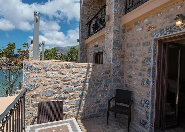 Laoula Πανσιόν